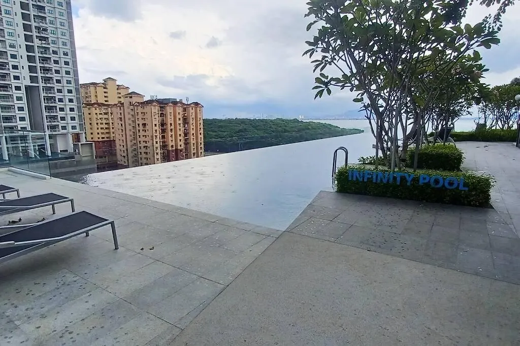 公寓 Stylish Urban Suite Penang - With Infinite Pool 日落洞