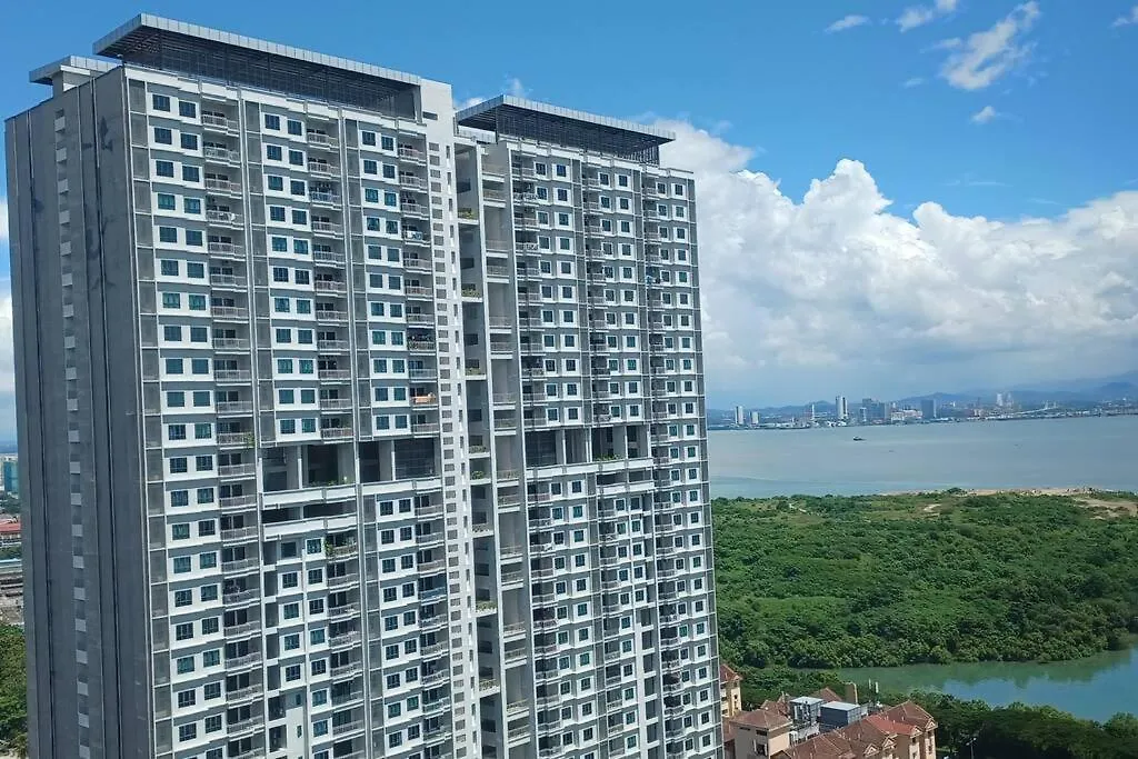 公寓 Stylish Urban Suite Penang - With Infinite Pool 日落洞 马来西亚