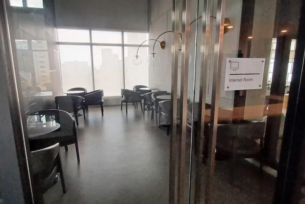 Stylish Urban Suite Penang - With Infinite Pool 日落洞