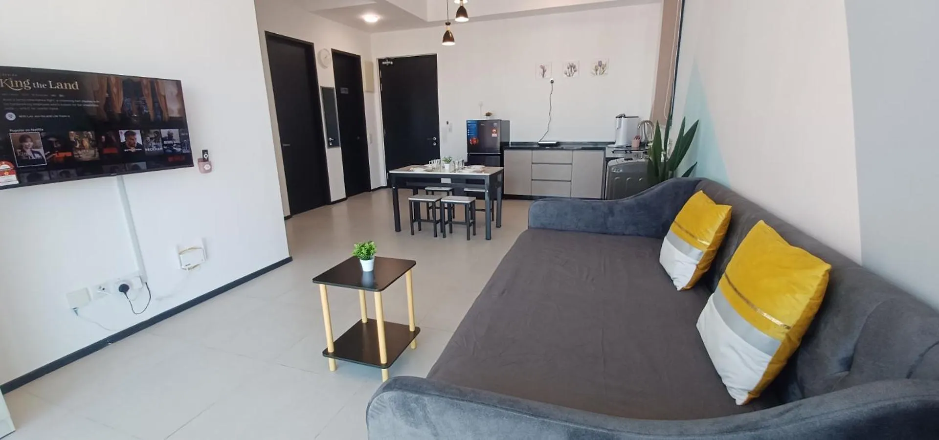 Stylish Urban Suite Penang - With Infinite Pool 日落洞 0*,