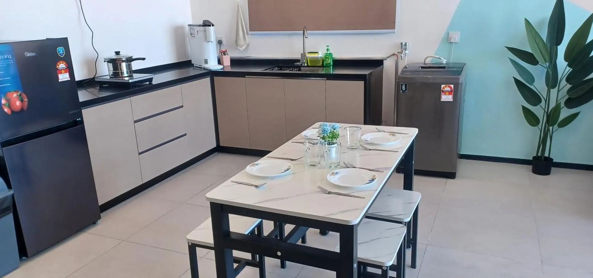Stylish Urban Suite Penang - With Infinite Pool 日落洞 0*,  马来西亚