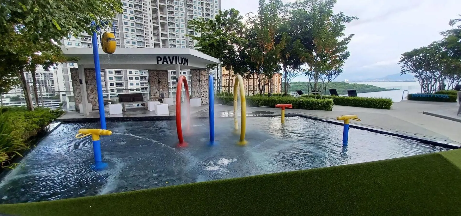公寓 Stylish Urban Suite Penang - With Infinite Pool 日落洞