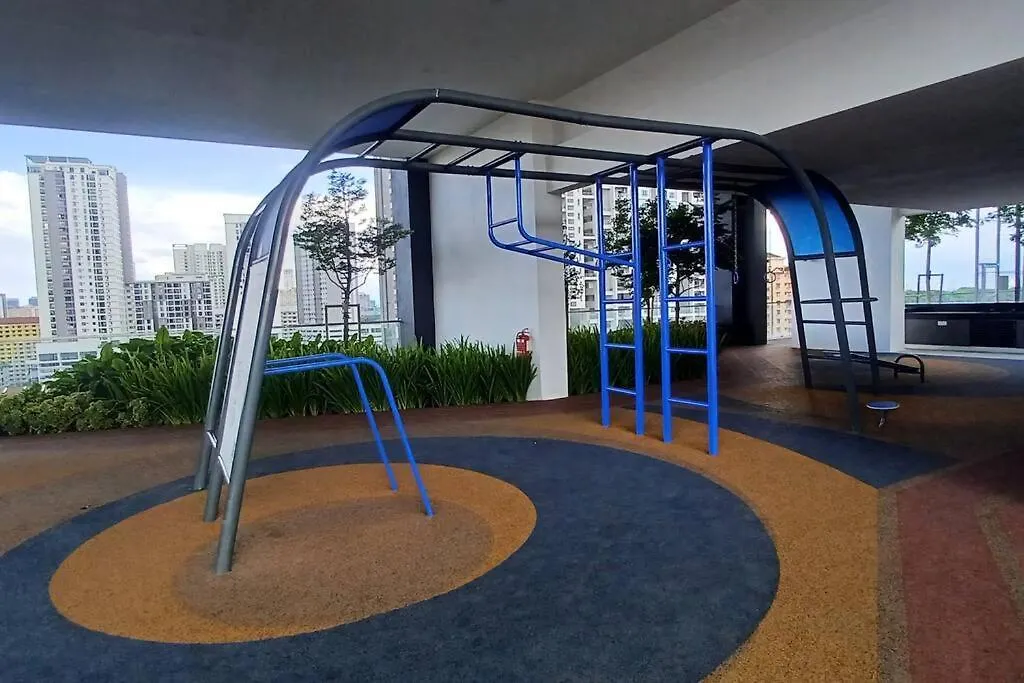 Apartment Stylish Urban Suite Penang - With Infinite Pool Jelutong